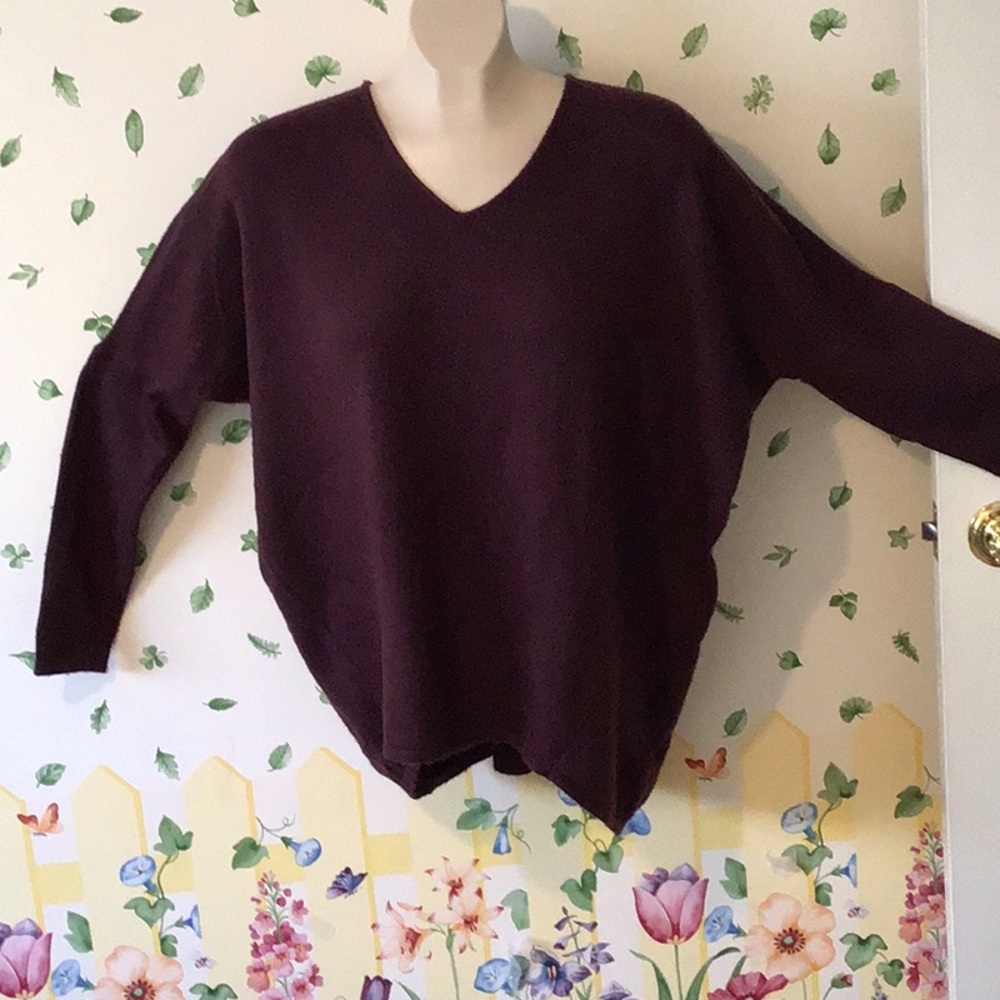 Miracle long sleeved pullover sweater